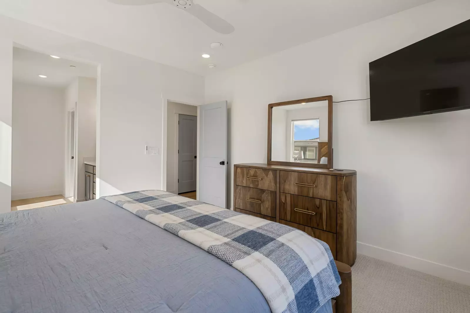 King Bed