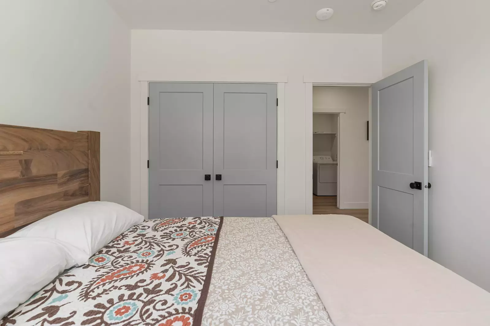 Queen Bed