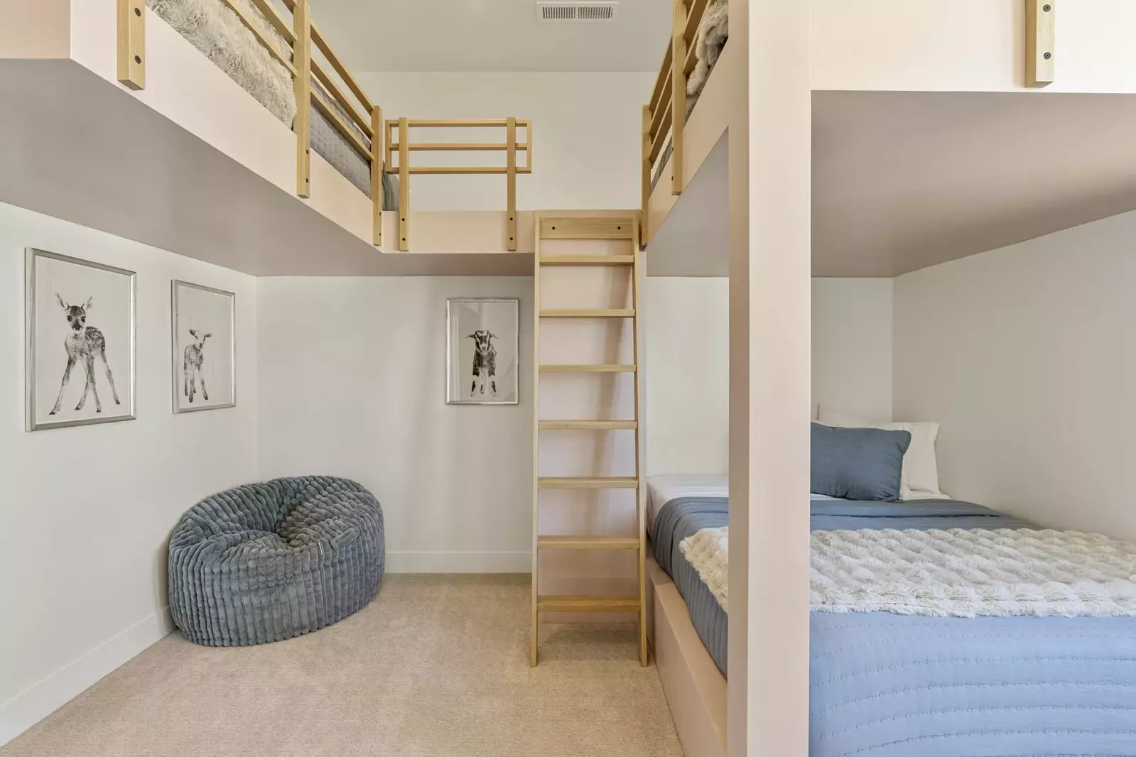Queen/Queen Bunk + Twin Bed