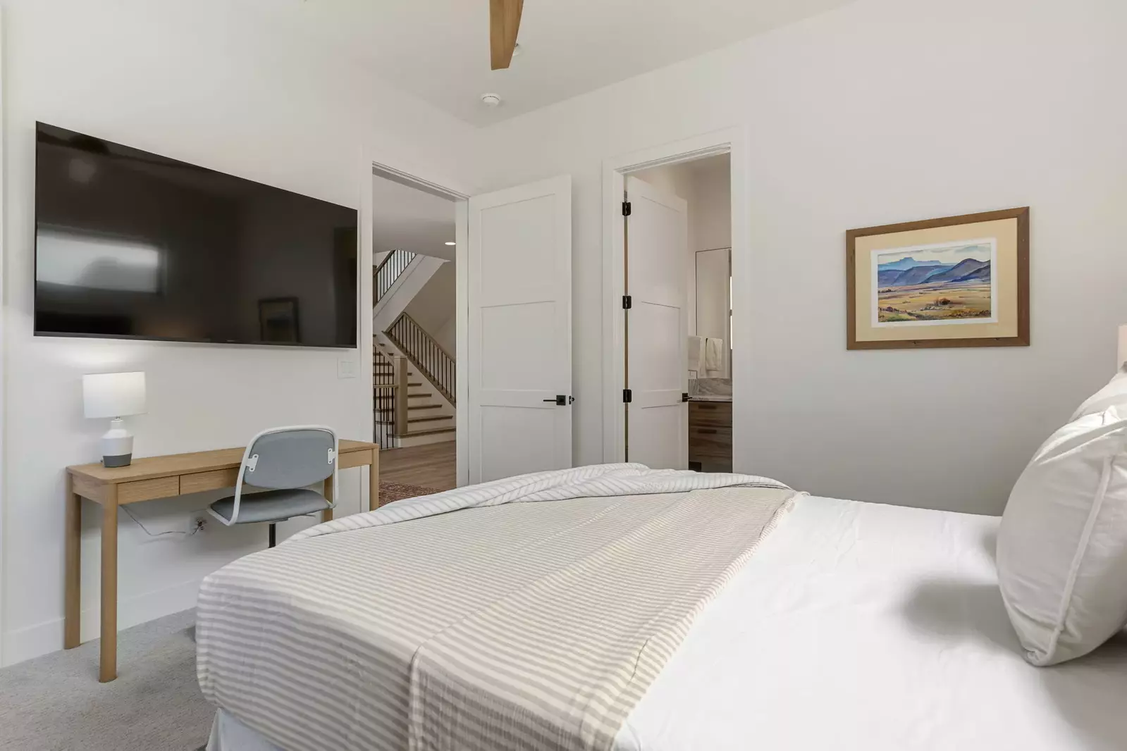Queen Bedroom