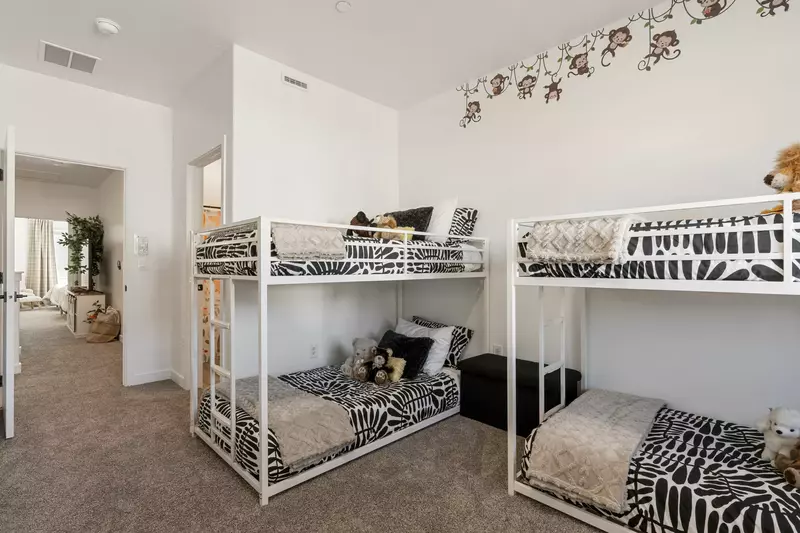 2 Twin/Twin Bunks