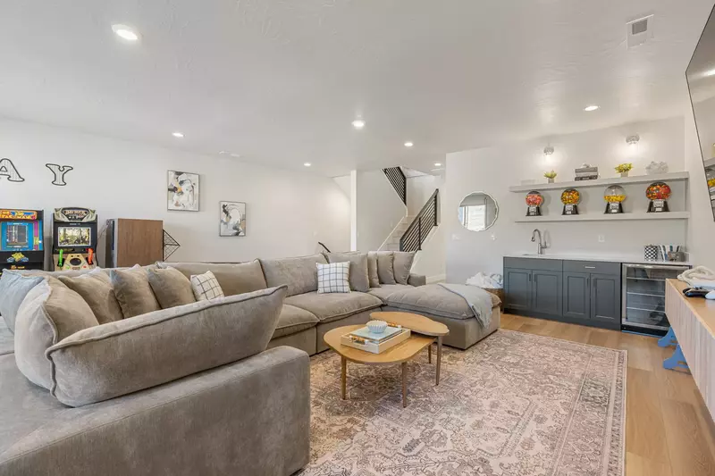 2nd Floor Family Room