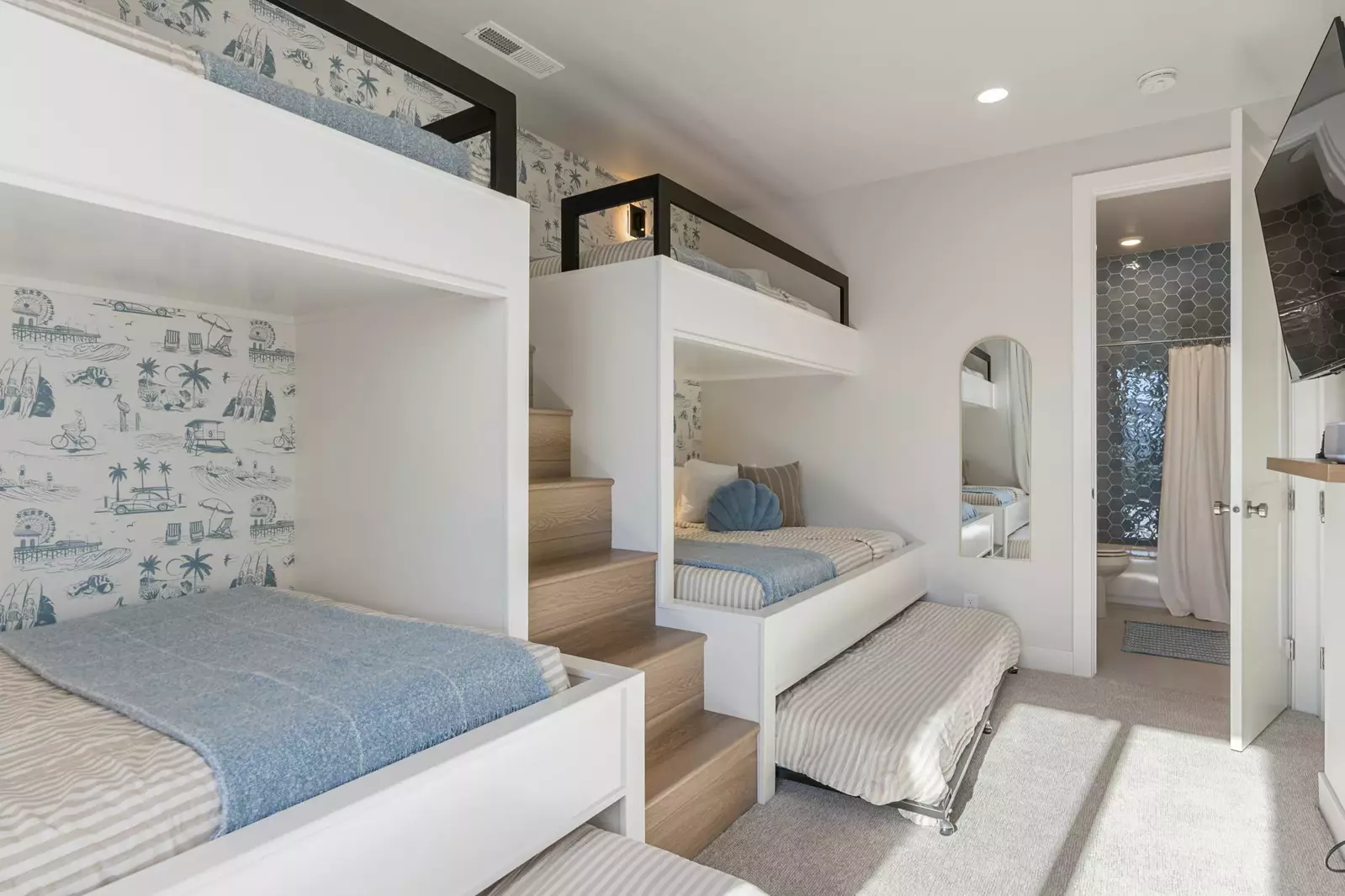 2 Twin/Double Bunks + 2 Twin Trundles