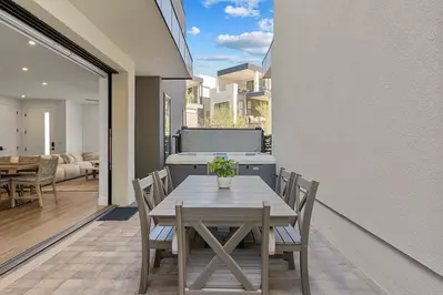 Outdoor Dining + Hot Tub