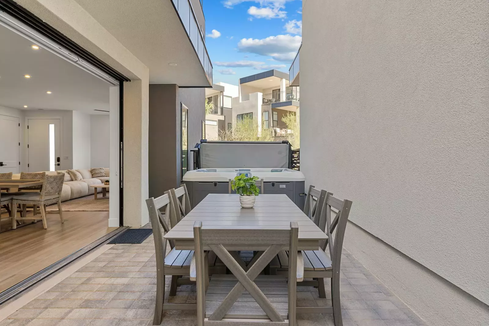 Outdoor Dining + Hot Tub