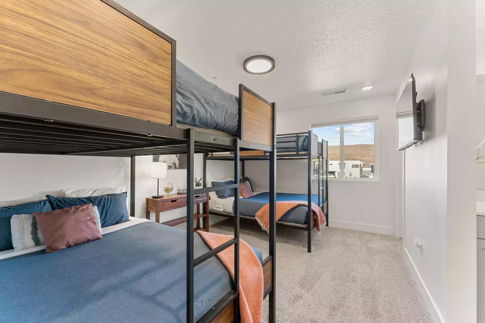 2 Double/Double Bunks