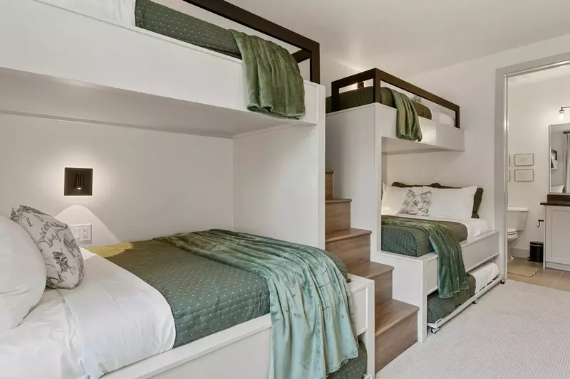 2 Twin/Double Bunks + 2 Twin Trundles