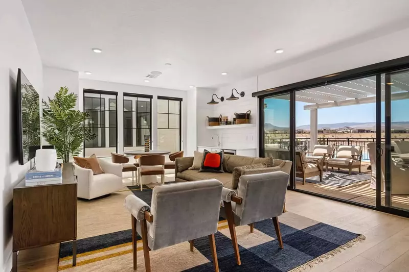 3rd Floor Family Room