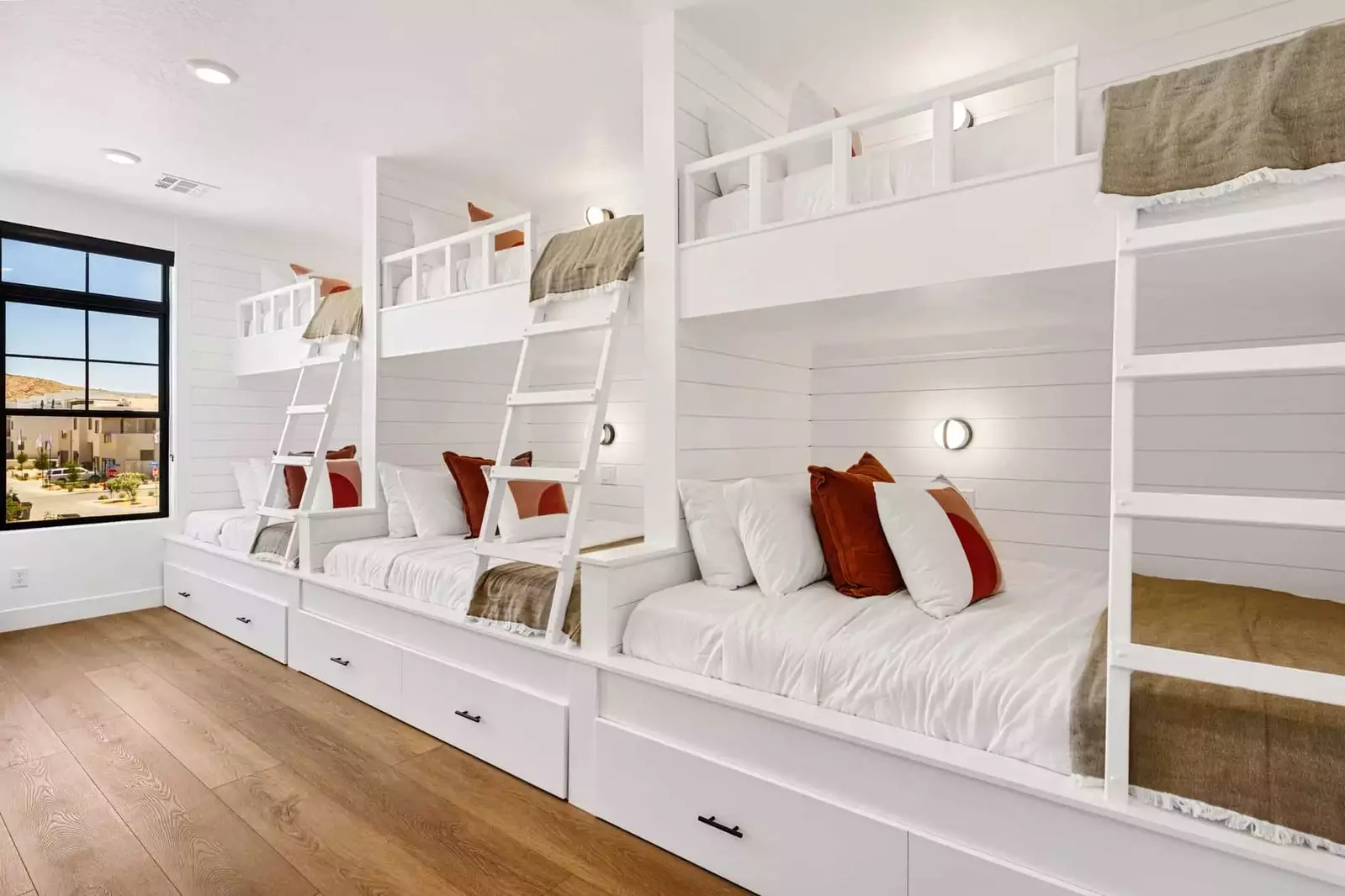 3 Twin/Double Bunks + 3 Double Trundles