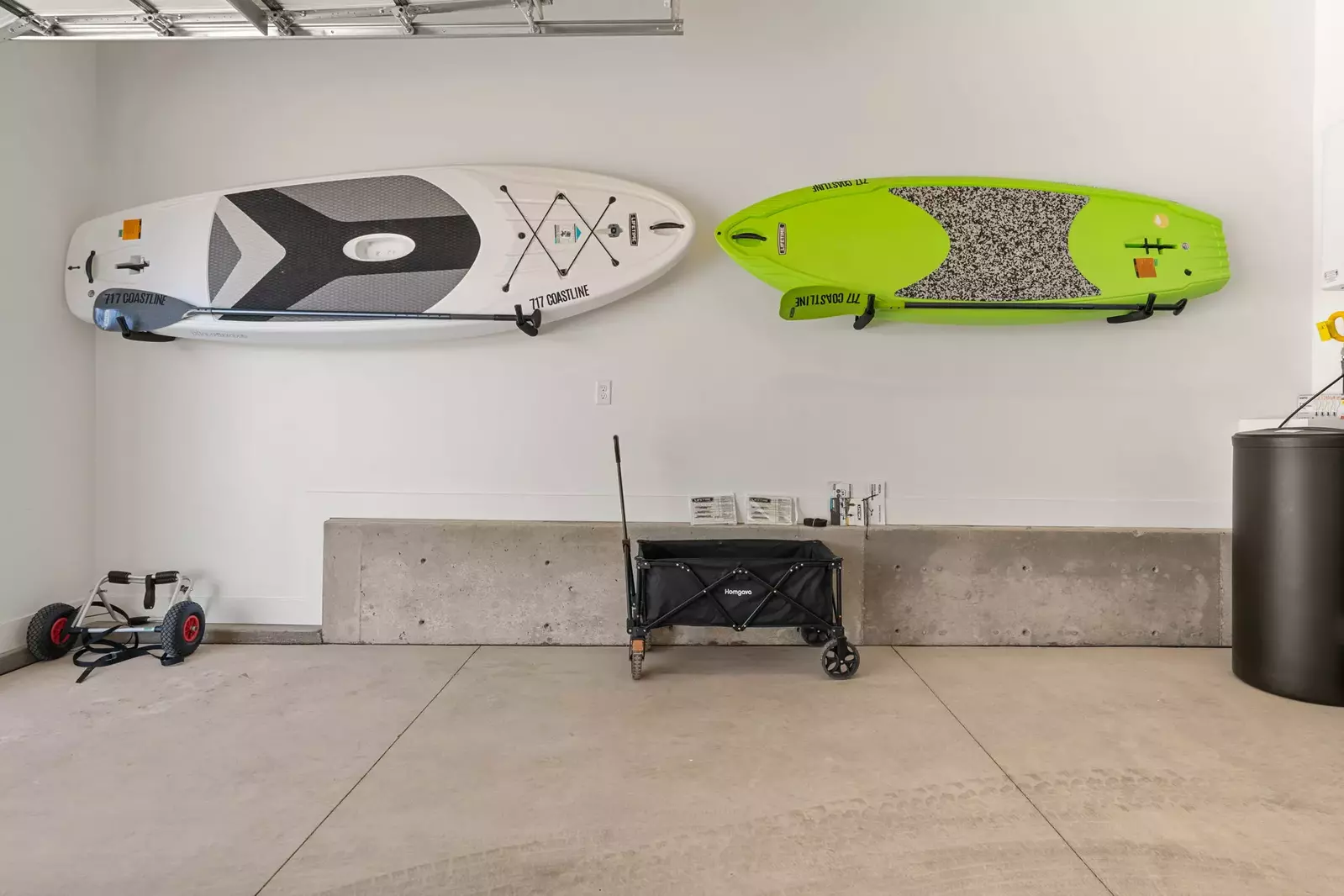 2 Paddleboards + Cart + Double Car Garage