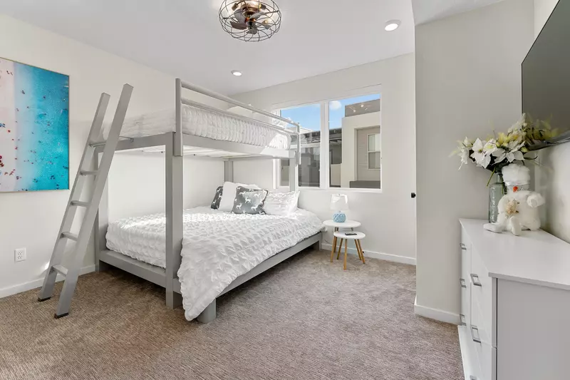 Queen over King Bunk