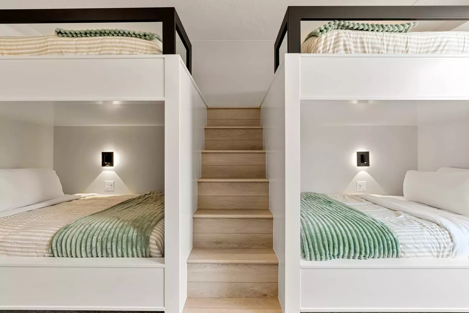 2 Double/Double Bunks