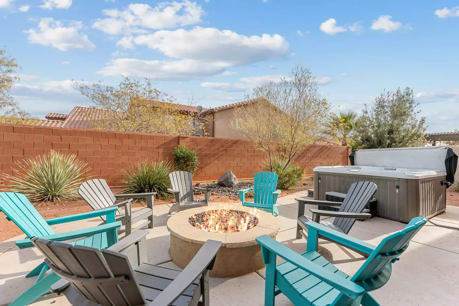 Private Hot Tub + Fire Pit