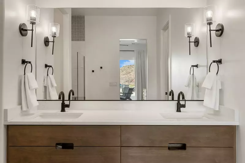 Full Bathroom Vanity