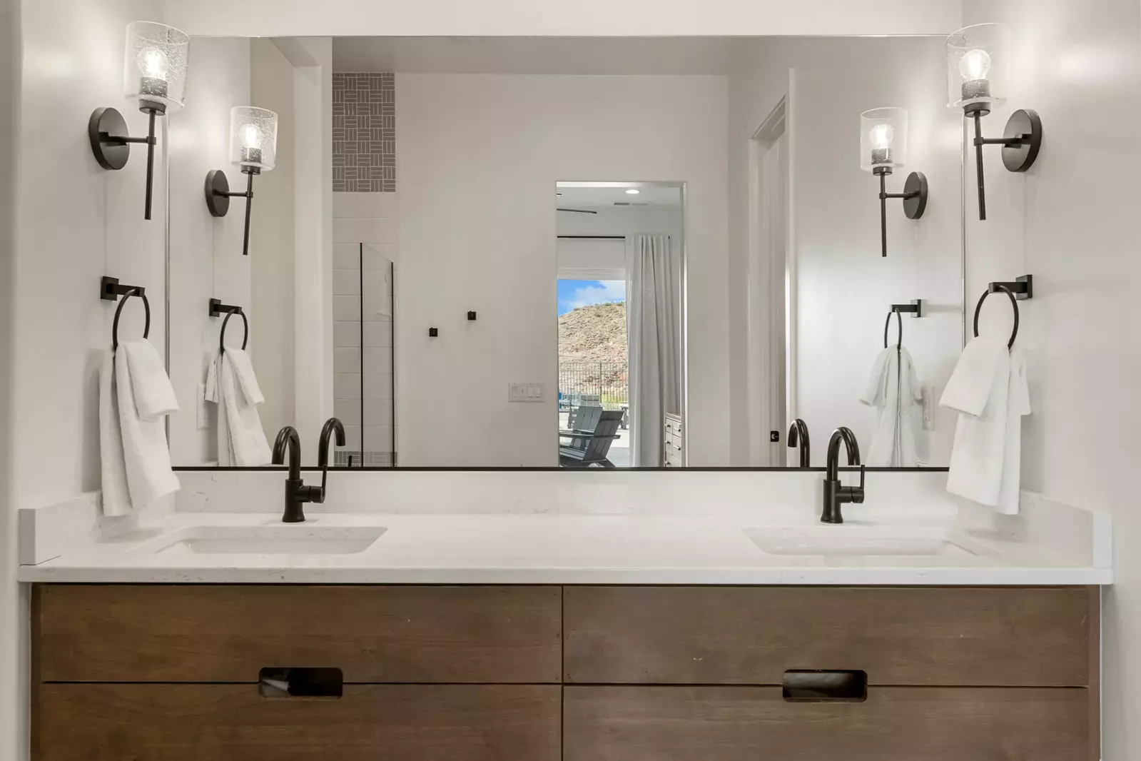 Full Bathroom Vanity