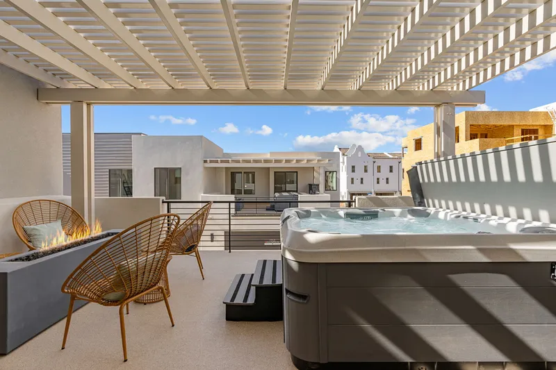 Private Hot Tub + Outdoor Seating