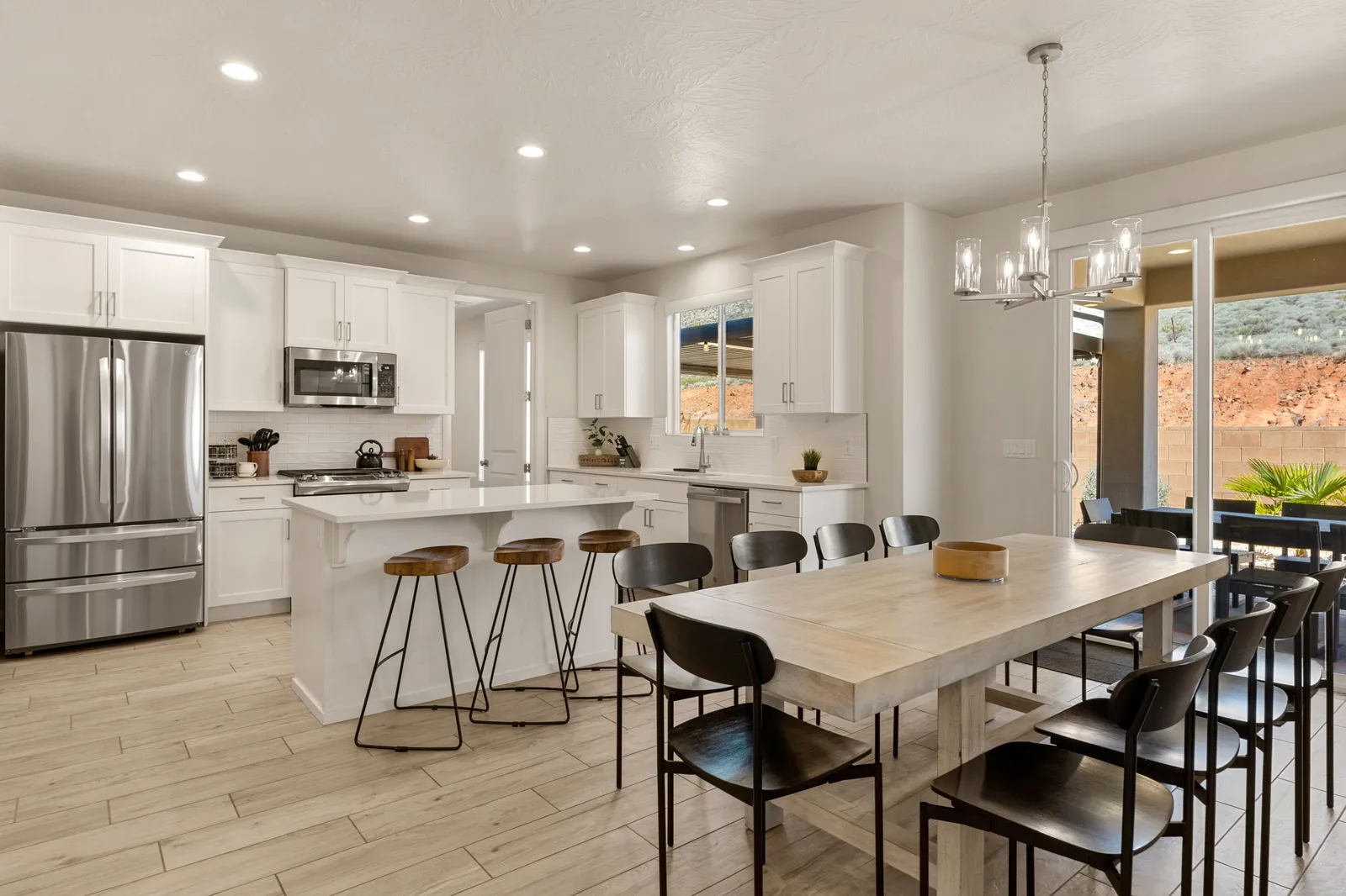 Fully Equipped Kitchen + Dining Table