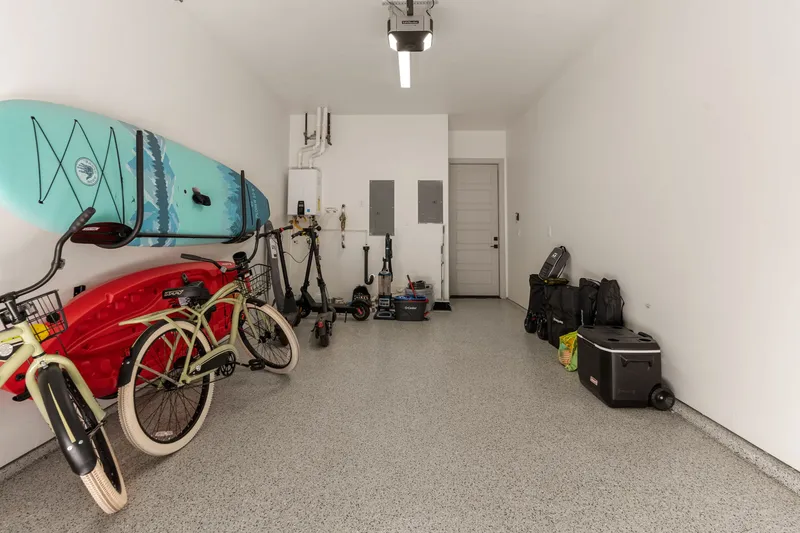Garage Amenities