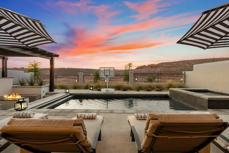 Private Pool