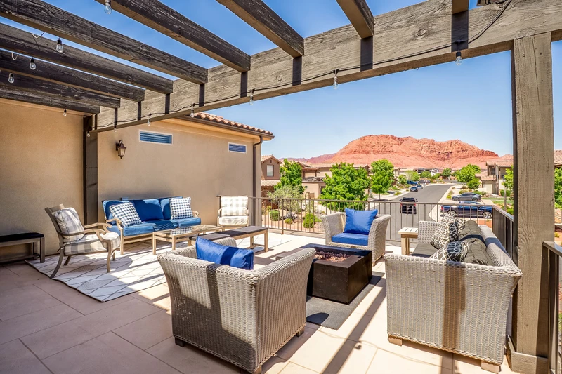 2nd Level Deck With Views of Snow Canyon