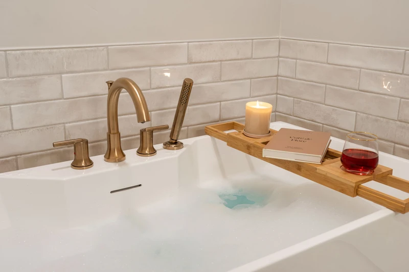 Bathtub
