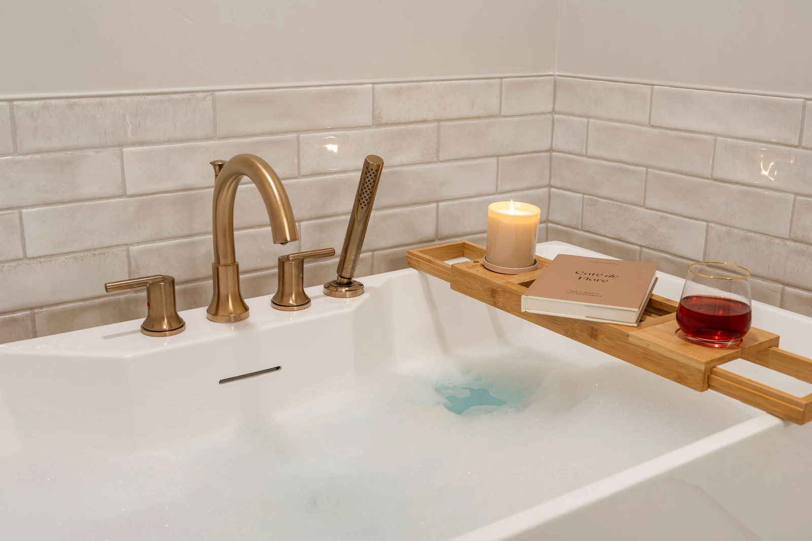 Bathtub