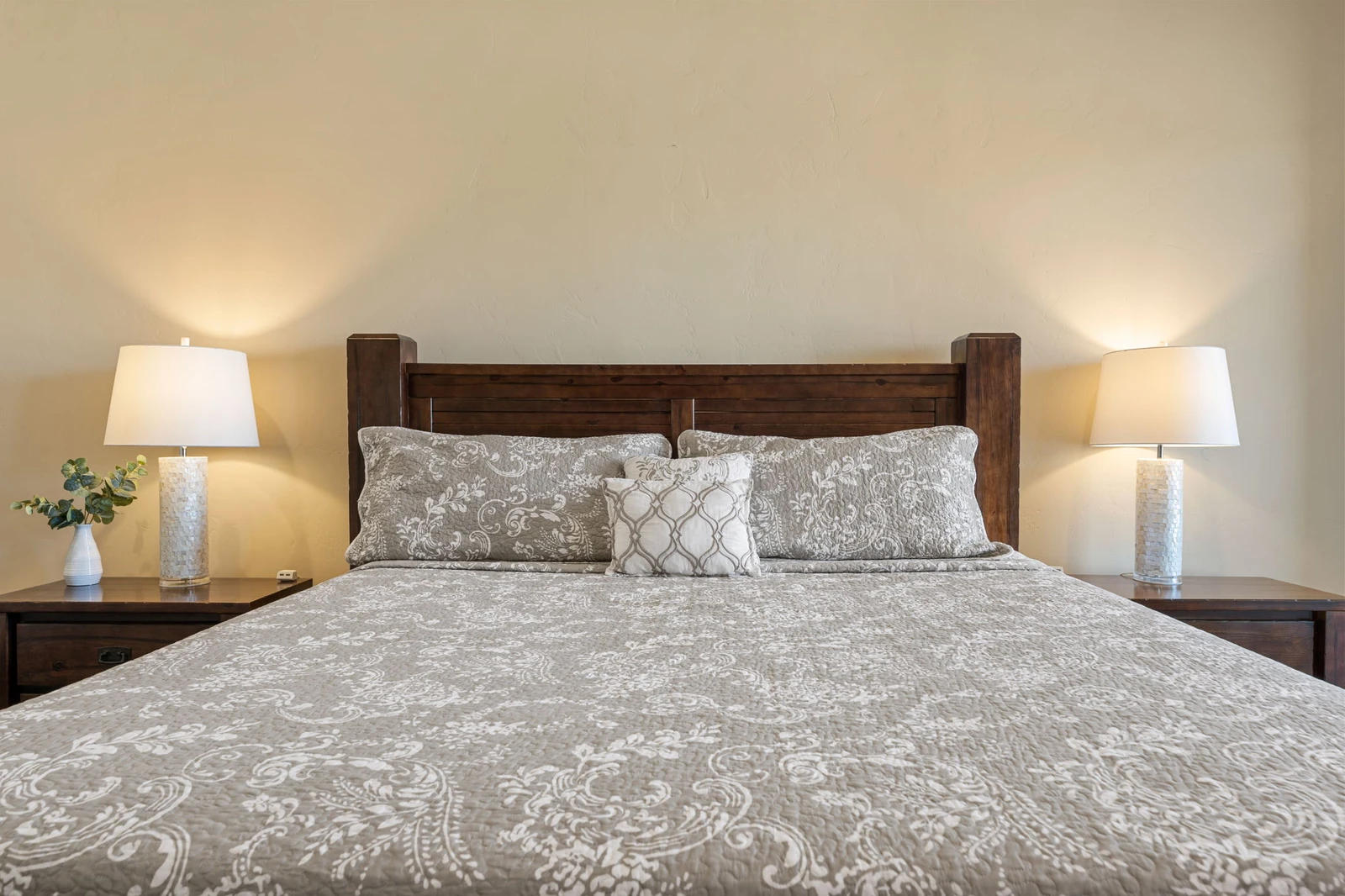 2nd Floor King Master Suite