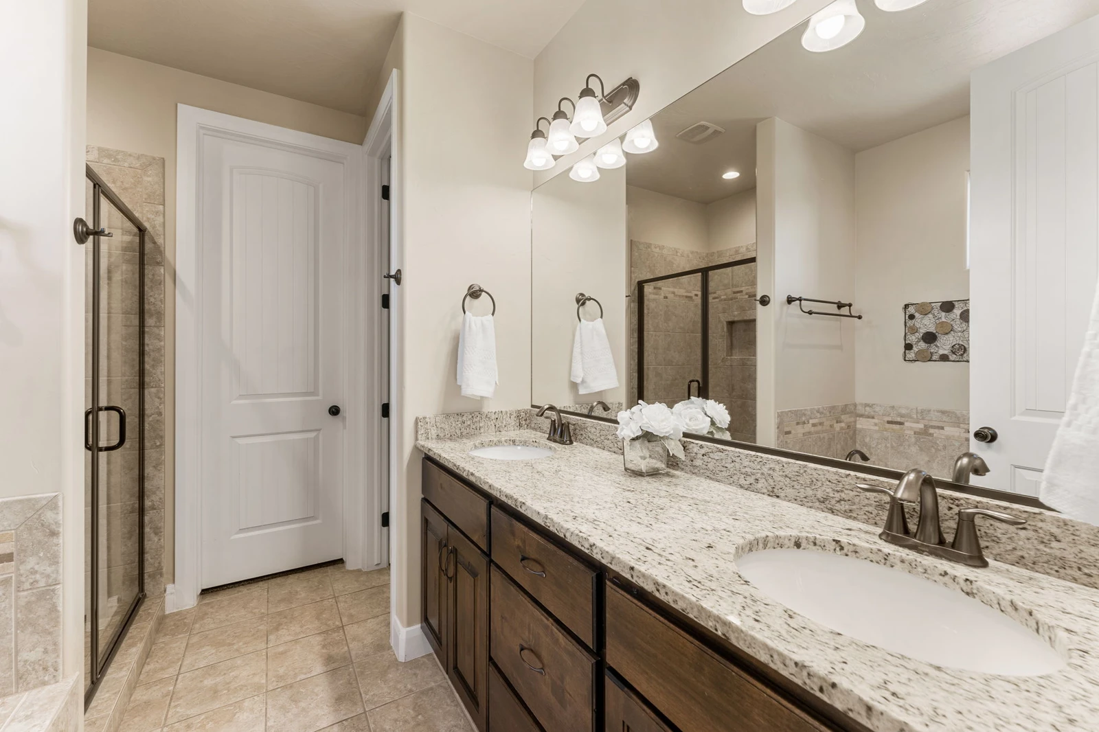 2nd Floor King Master Bathroom