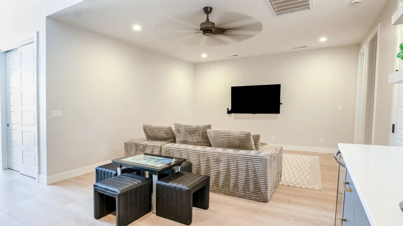 Family room (Electronic Game table)