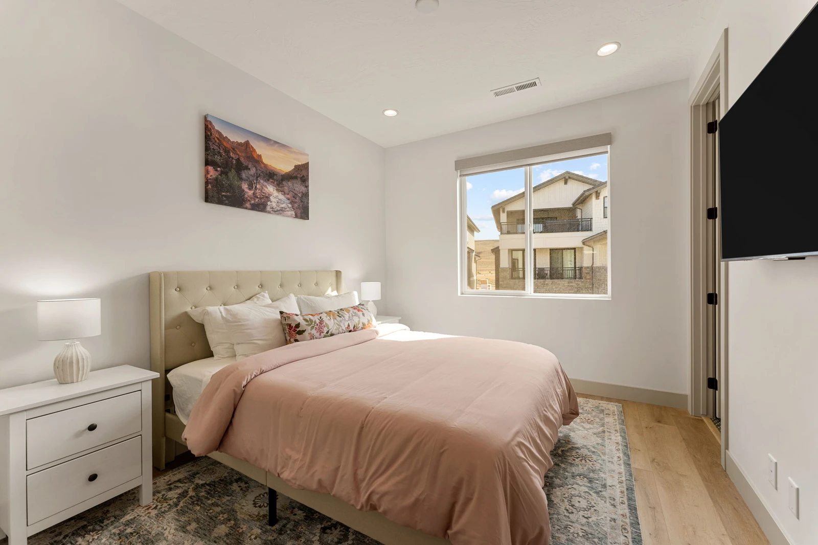 Queen Bedroom