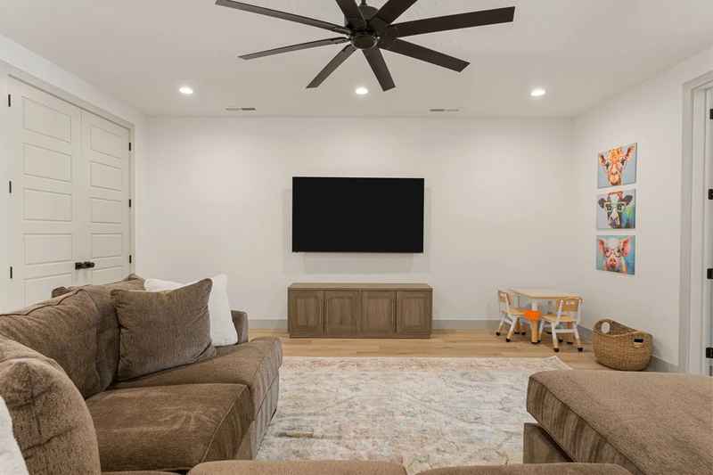 2nd Floor Loft