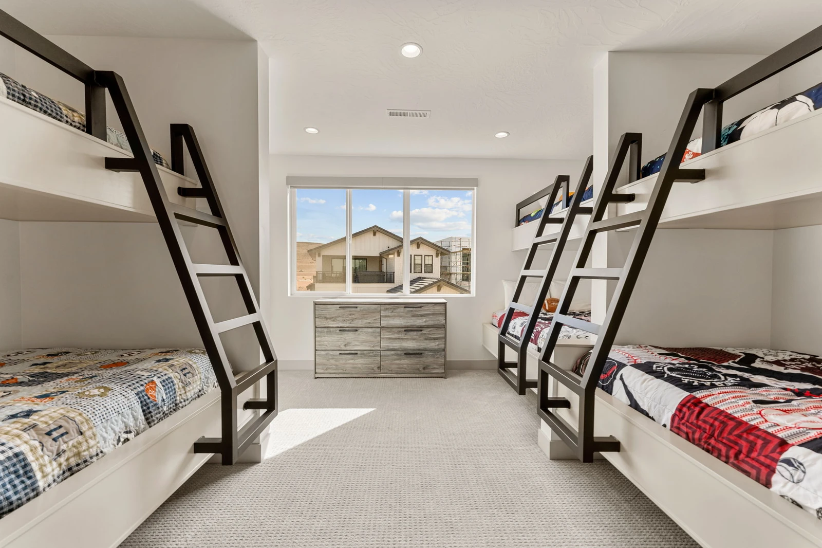 3 Twin/Double Bunks