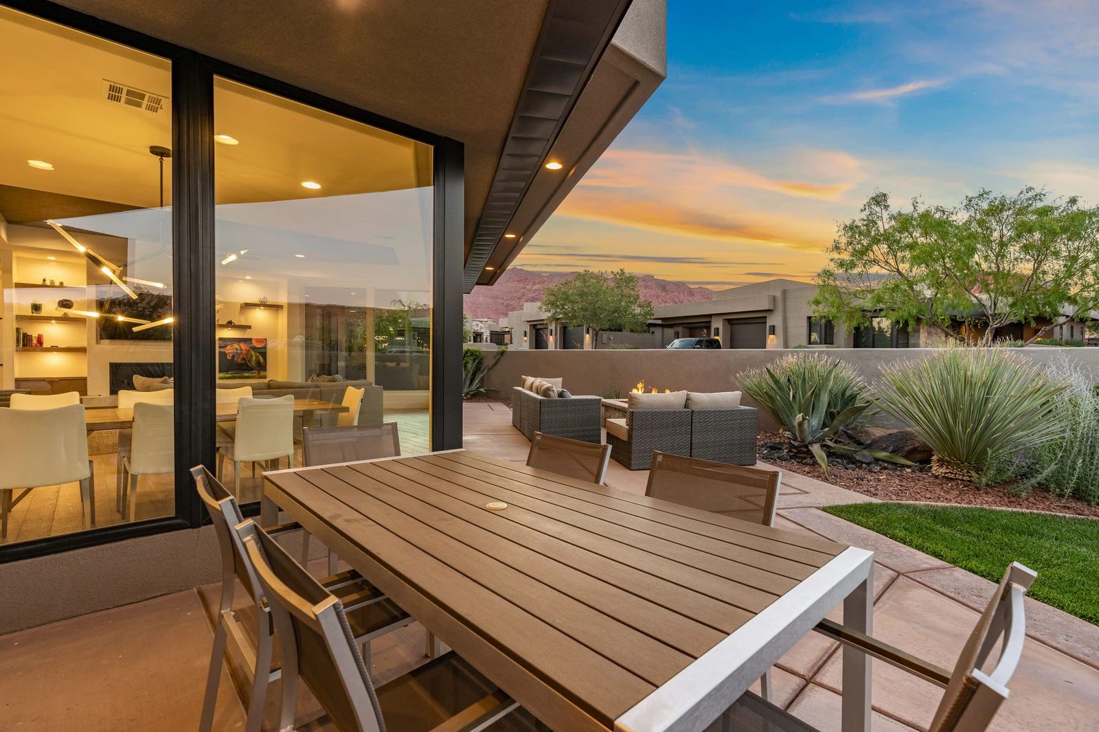 7-web-or-mls-1355-snow-canyon-pkwy-24