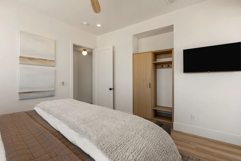 Unit A - King Bedroom