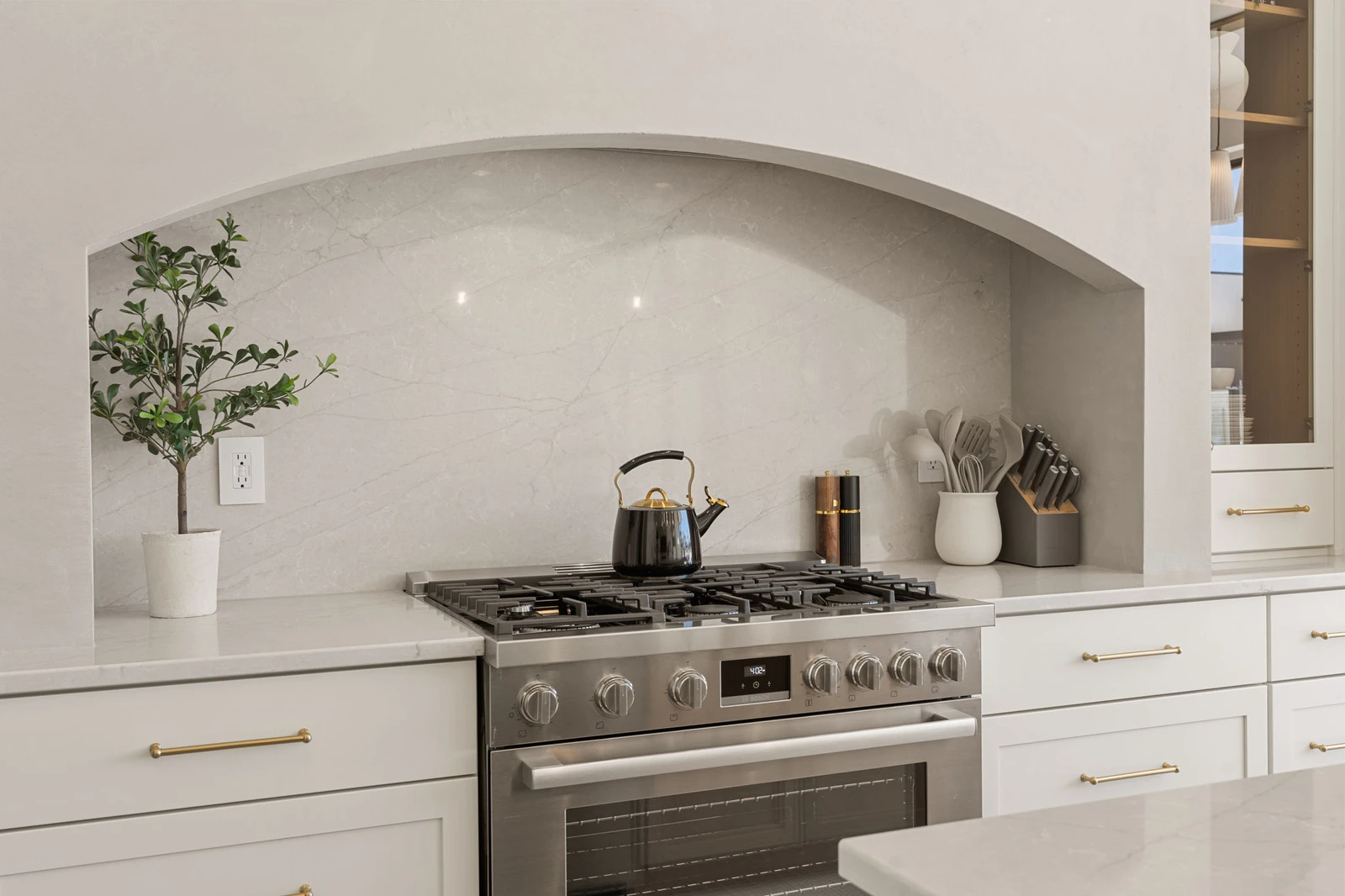 Unit B - Fully Equipped Kitchen