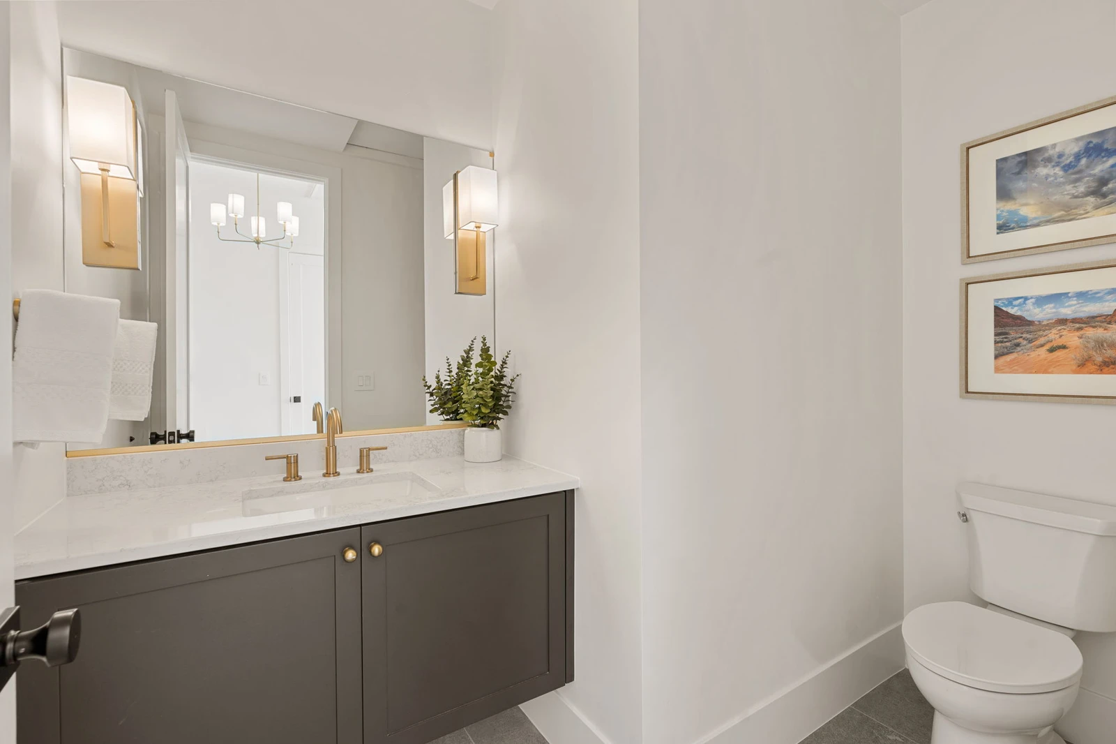 Unit B - Bathroom