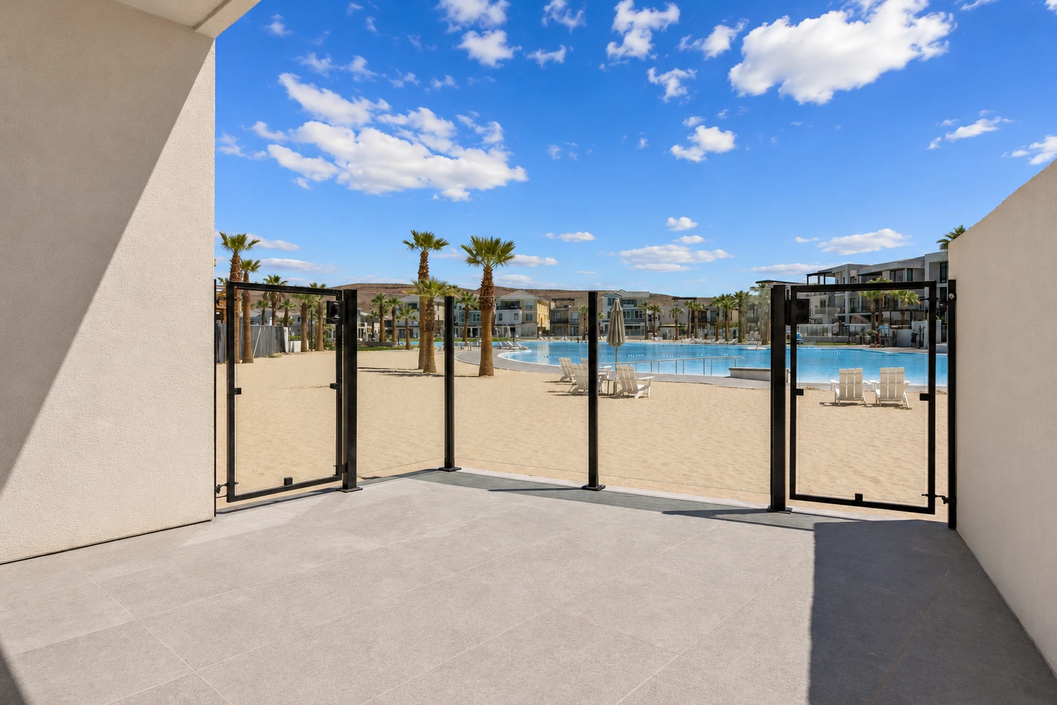 Unit B + C - Access Gate