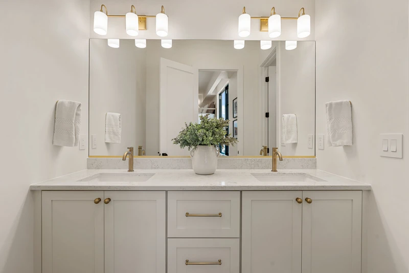 Unit C - Bathroom