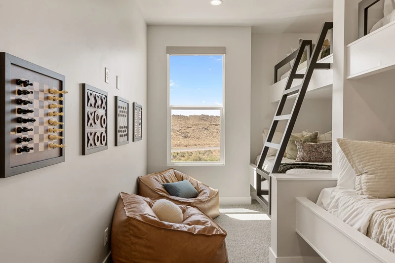 3 Twin/Double Bunks