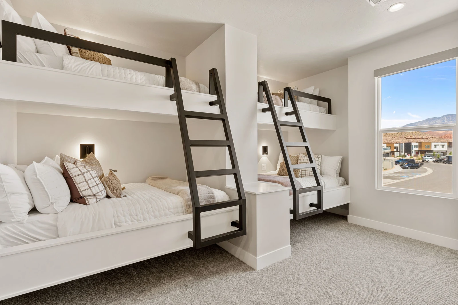 2 Twin/Double Bunks