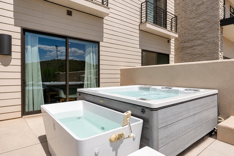 Private Hot Tub + Cold Plunge