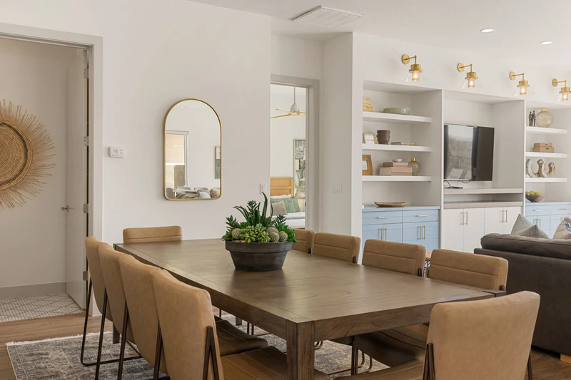 HDining Area