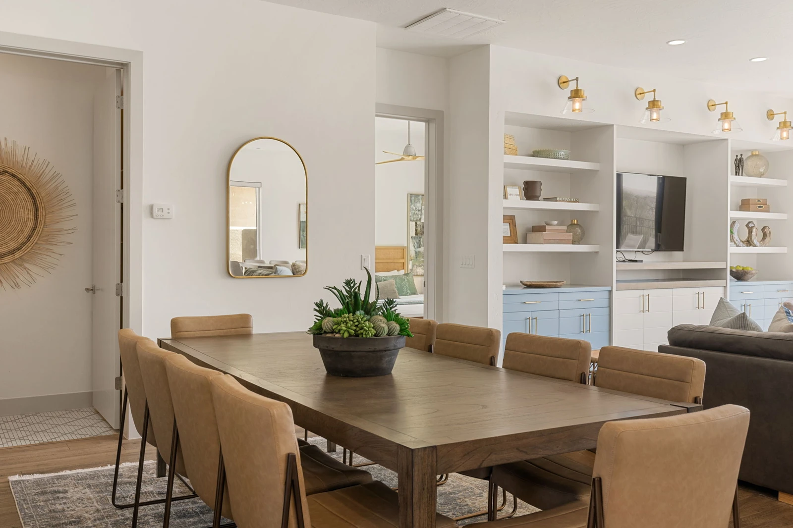 HDining Area