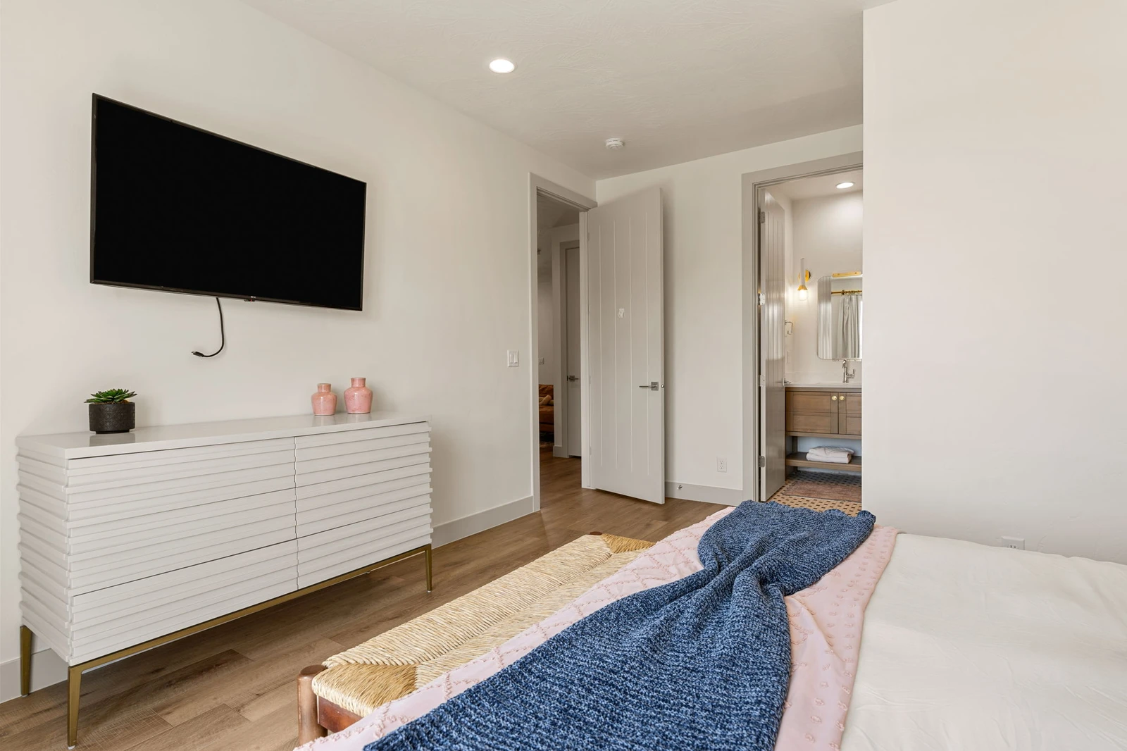 King Bedroom