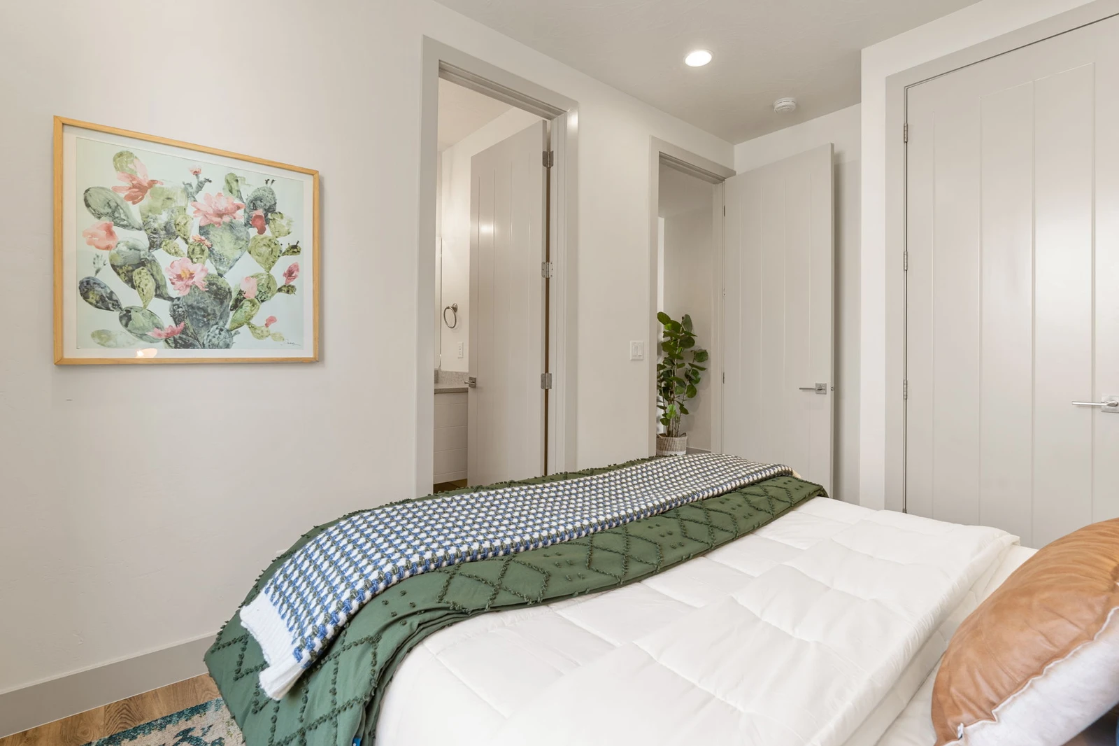 Queen Bedroom