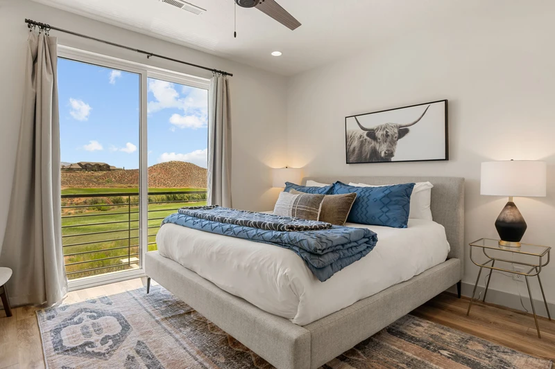 House 1 - King Bedroom