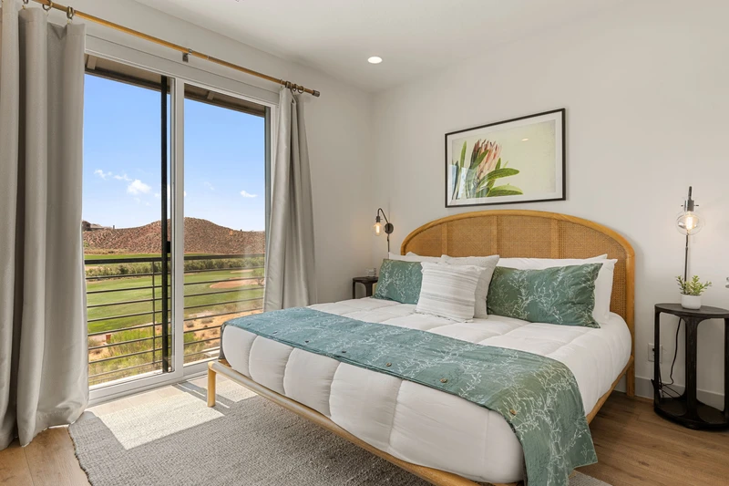 House 2 - King Bedroom