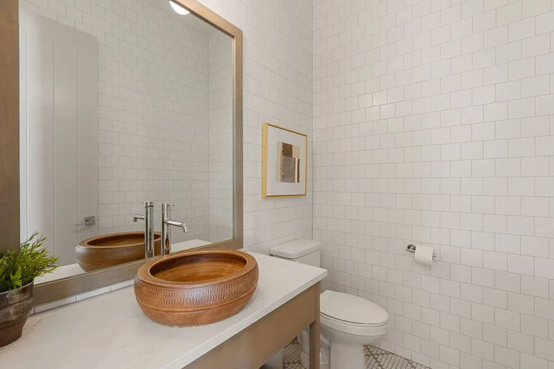 House 2 - Bathroom