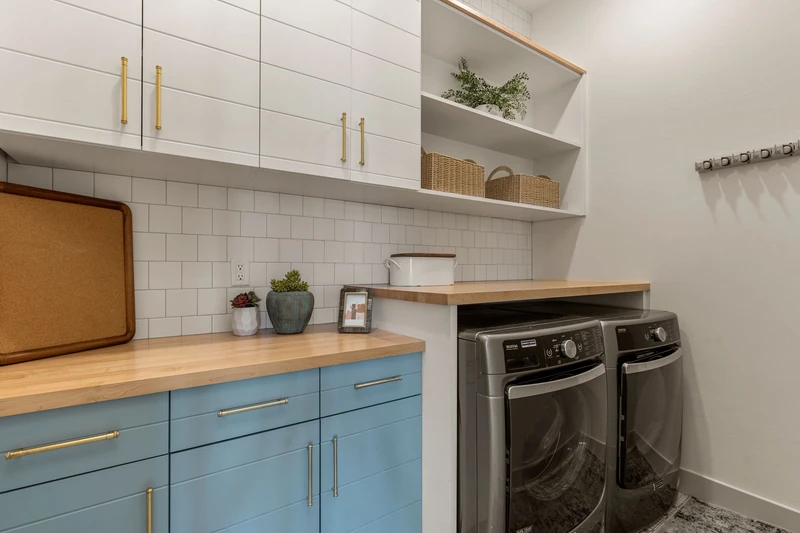 House 2 - Laundry Area