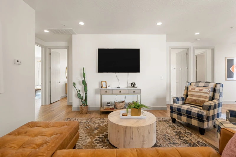 House 2 - Loft